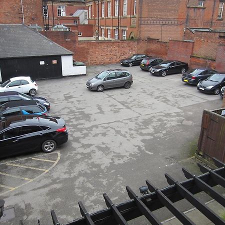 The Grail Court Hotel Burton-upon-Trent Eksteriør billede