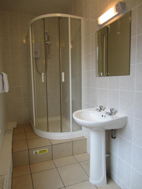 The Grail Court Hotel Burton-upon-Trent Værelse billede