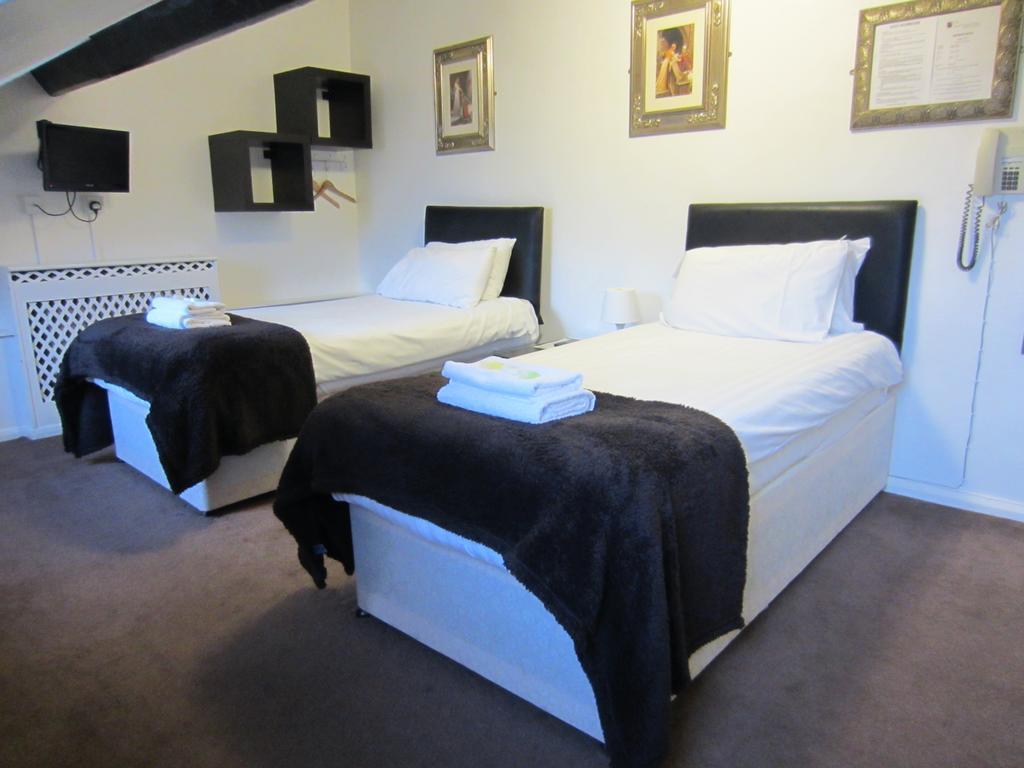 The Grail Court Hotel Burton-upon-Trent Værelse billede
